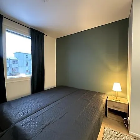 Kotimaailma #6 - Hieno Ja Tilava Kaksio Keskustassa *