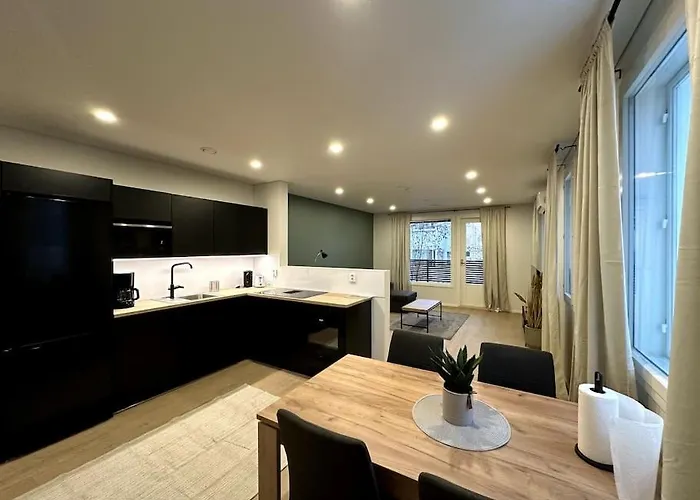 Kotimaailma #6 - Hieno Ja Tilava Kaksio Keskustassa Appartamento