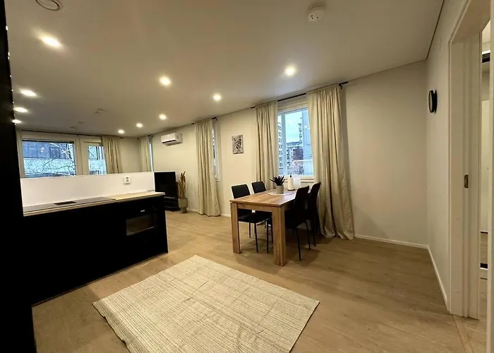 Kotimaailma #6 - Hieno Ja Tilava Kaksio Keskustassa